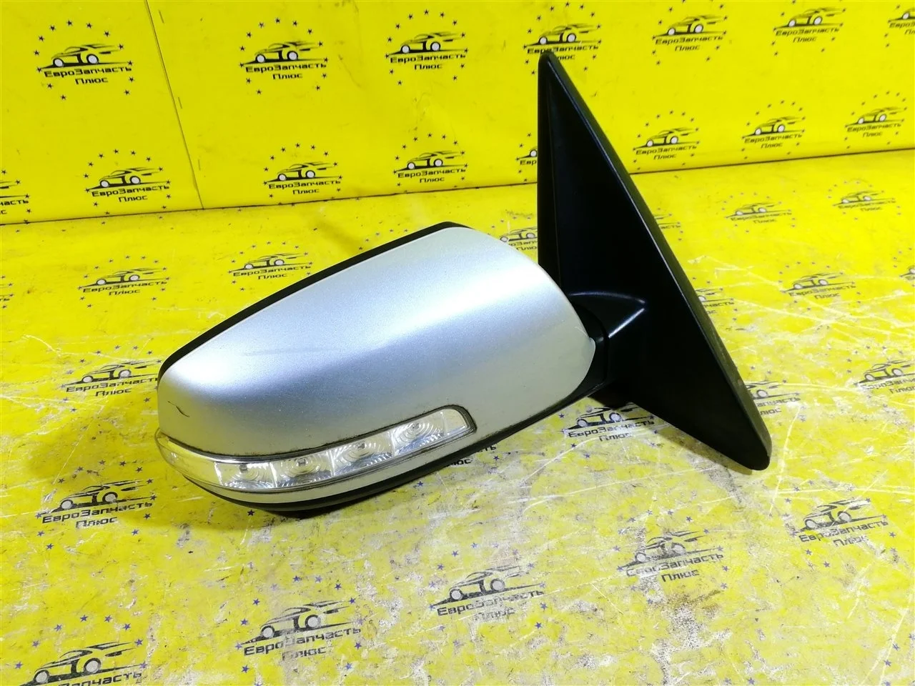 Зеркало Kia Sorento 2 876202P160 XM, переднее правое