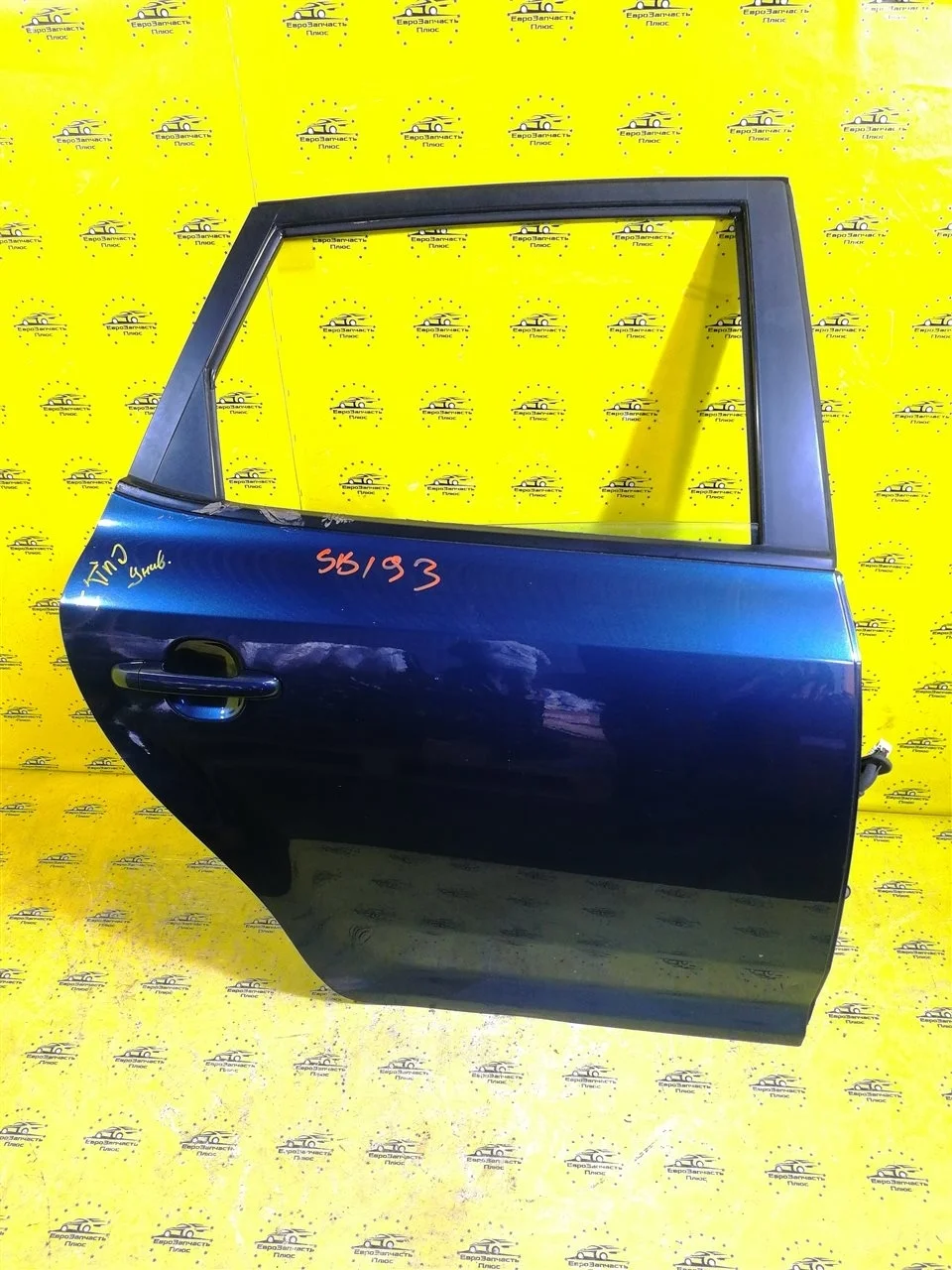 Дверь Kia Ceed 1 770041H000 ED, задняя правая