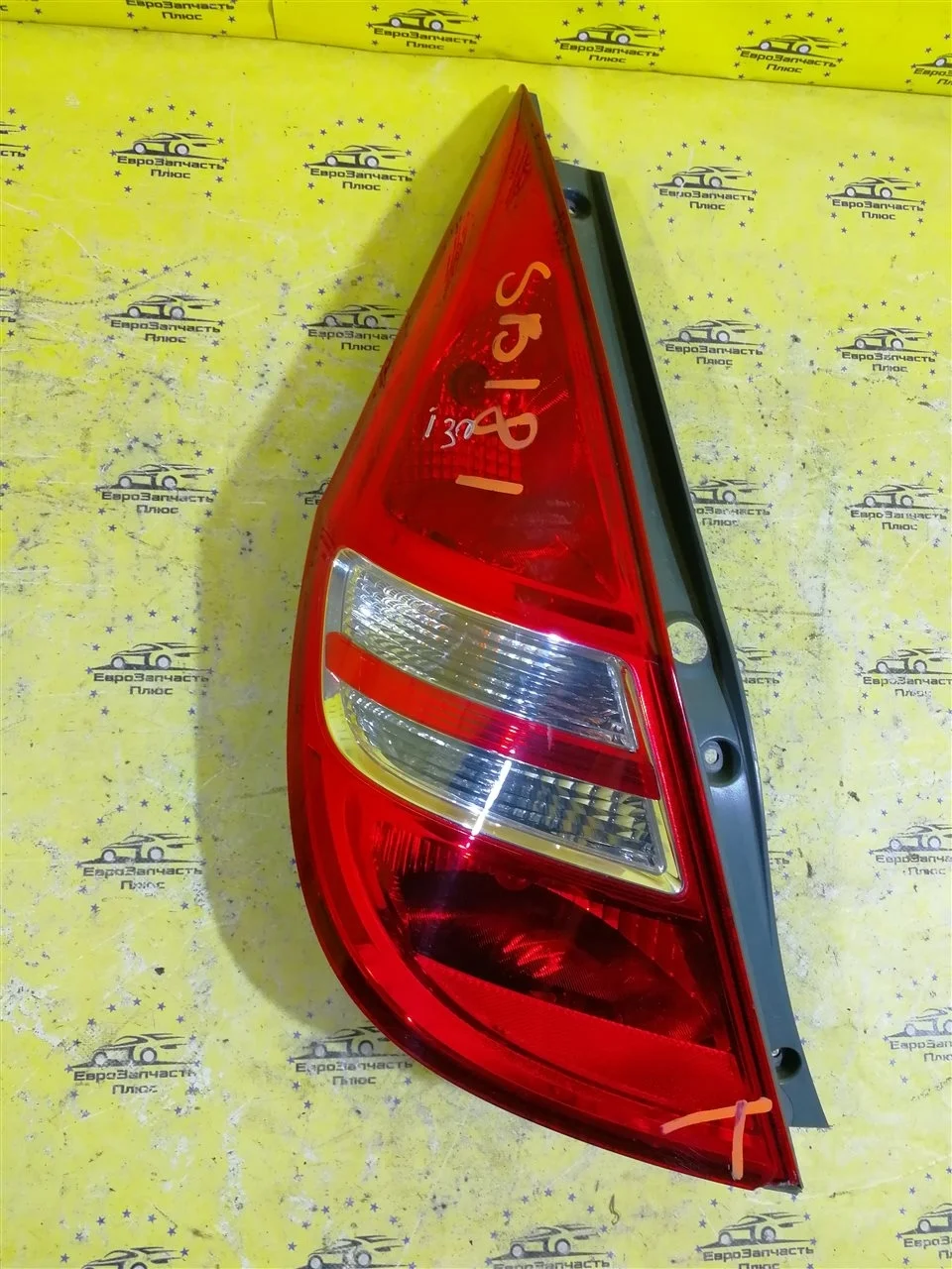 Фонарь дефект Hyundai i30 1 924012L010 FD, задний левый