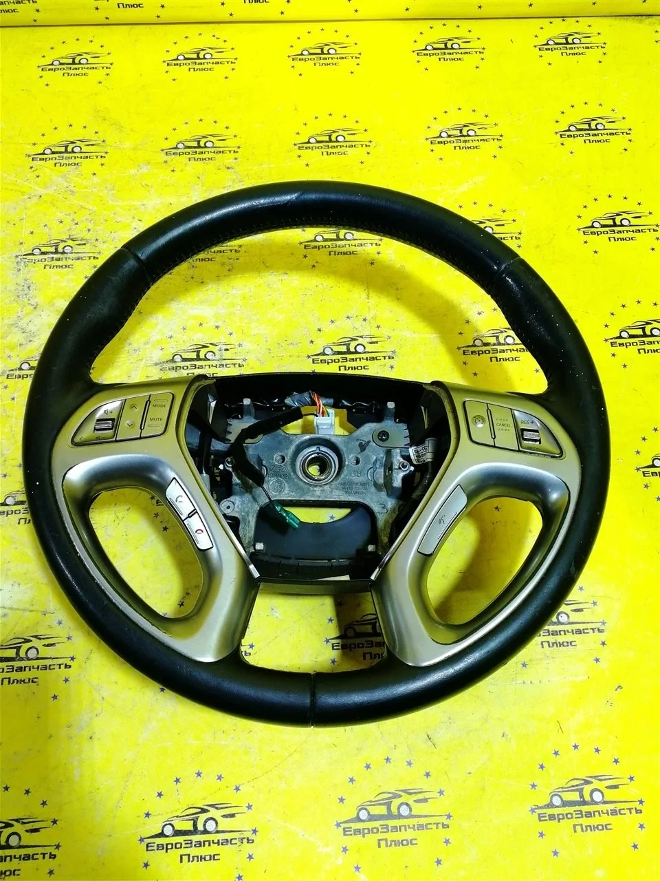 Руль кожаный Hyundai IX35 1 561132Y000 LM