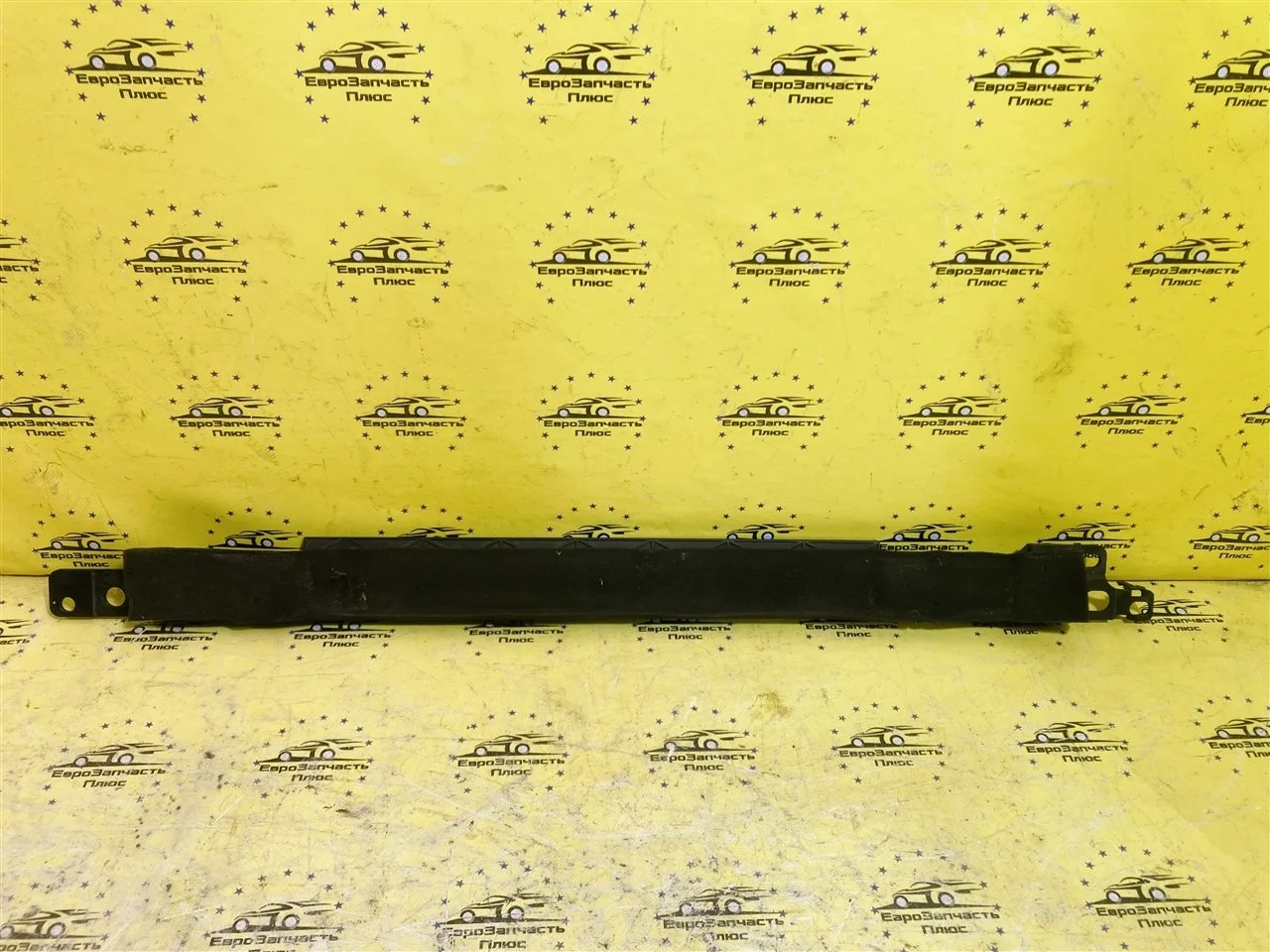 Крепление радиатора Ford Focus 3 1718365