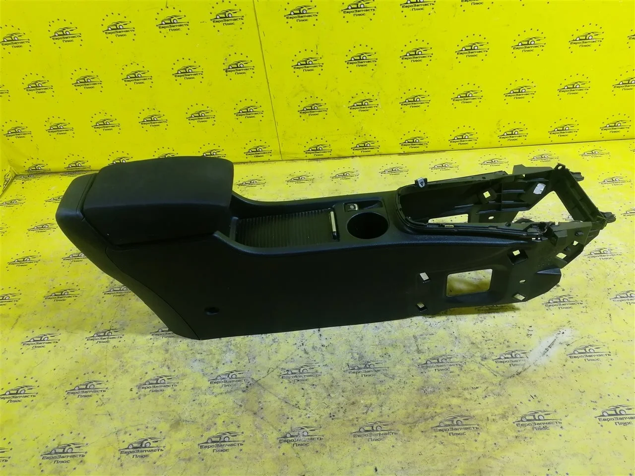 Подлокотник Opel Astra 13258342 J