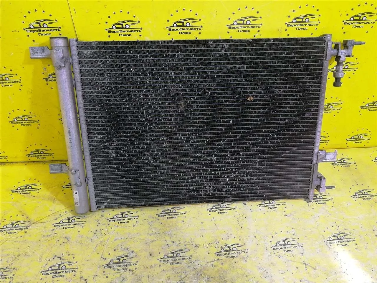 Радиатор кондиционера Opel Astra 13377762 J