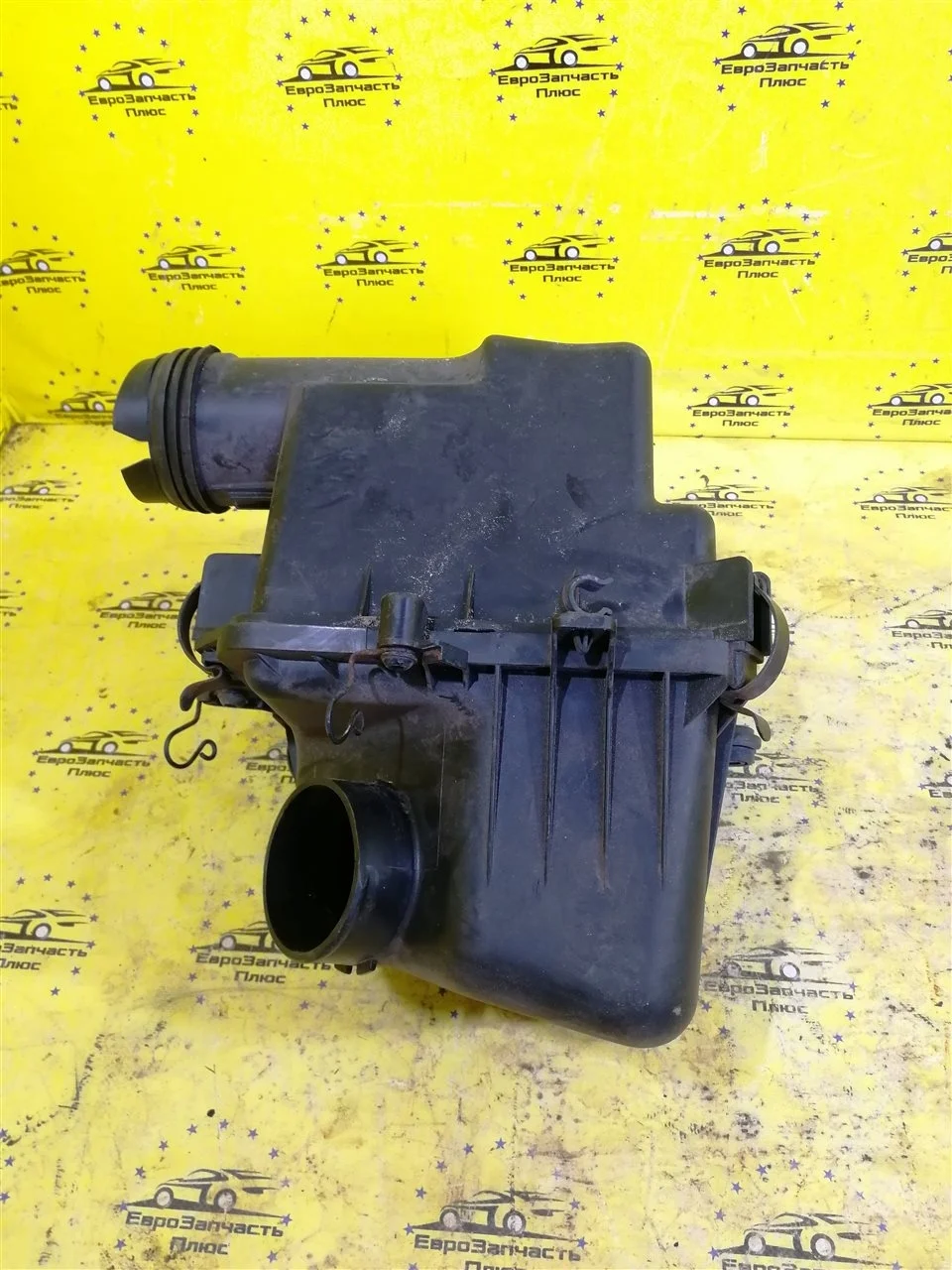 Корпус воздушного фильтра Hyundai I30 1 281102H000 FD