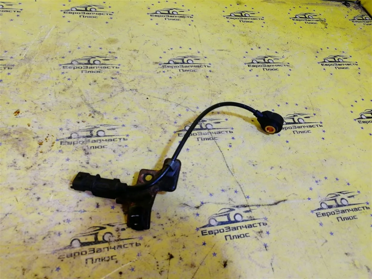 Датчик детонации Kia Soul 1 392502B000 AM G4FA