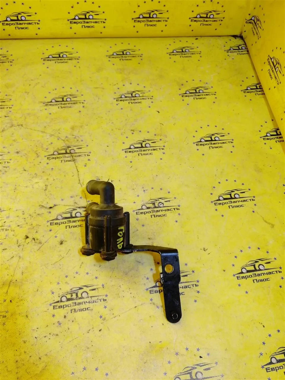 Помпа печки Volkswagen Golf 6 5N0965561 MK6