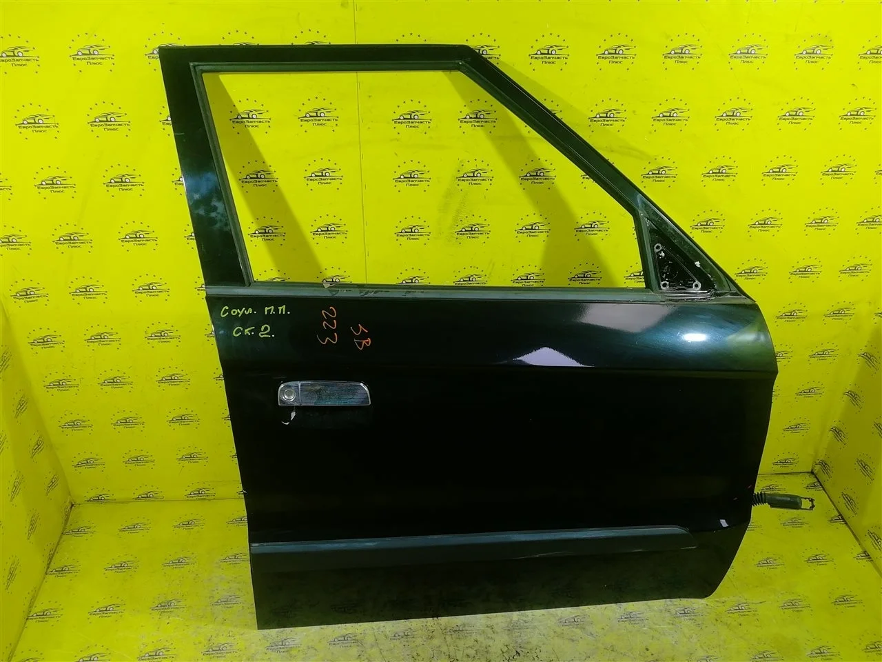 Дверь Kia Soul 1 760042K010 AM, передняя правая