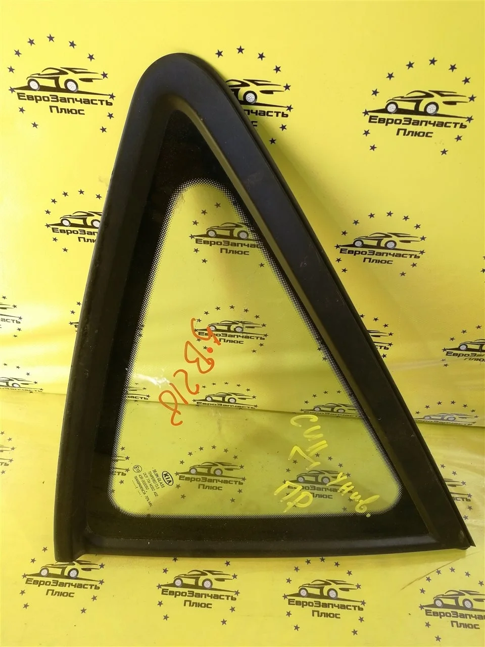 Форточка кузова Kia Ceed 1 878201H100 ED, задняя правая