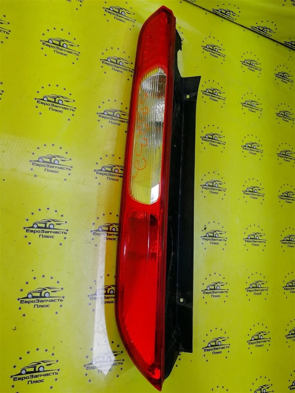 Фонарь Ford Focus 2 1420451, задний левый