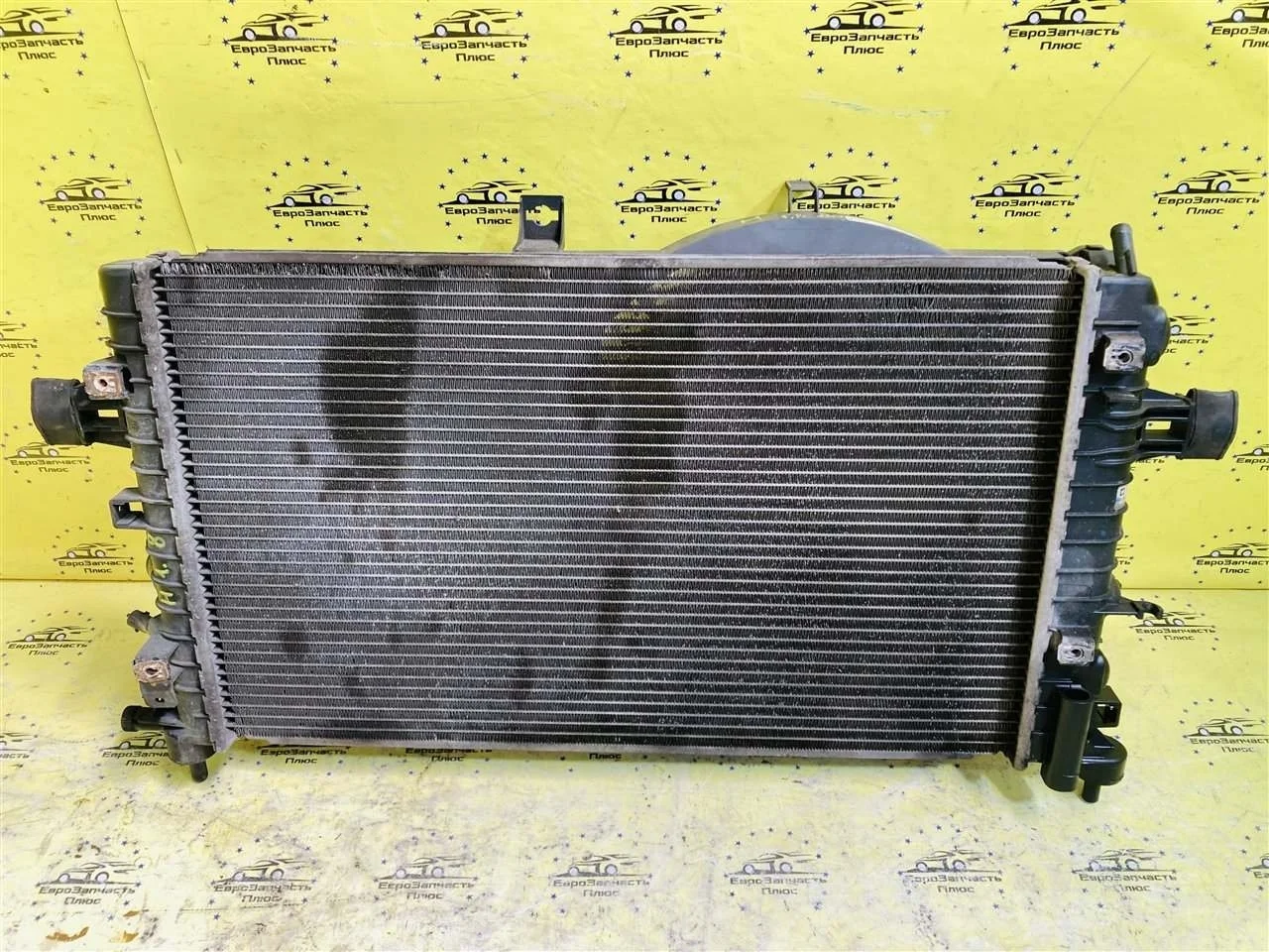 Радиатор основной Opel Astra 13170111 H 1.8