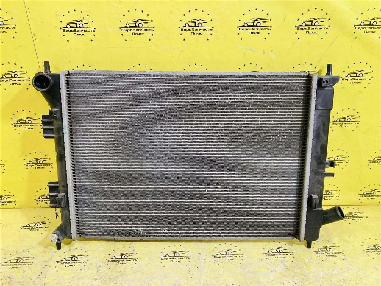 Радиатор основной Kia Ceed 2 253103X011 JD 1.6