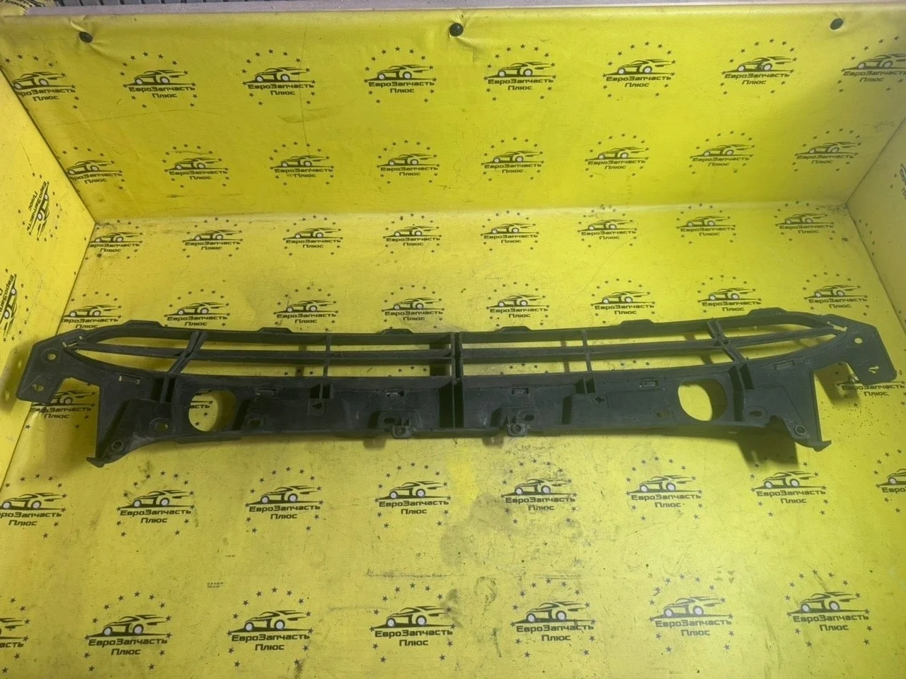 Решетка бампера Hyundai Santa Fe 2 865122B700 CM