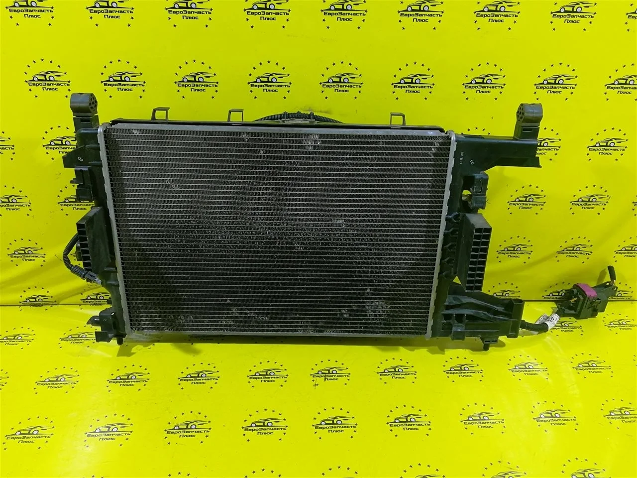 Кассета радиаторов Opel Astra 13281777 J