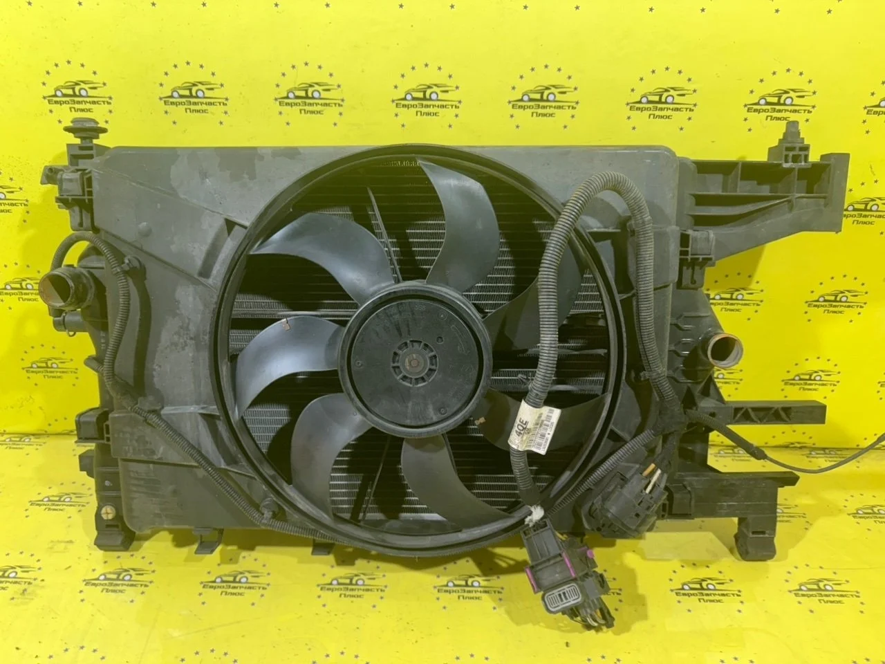 Кассета радиаторов Opel Astra 13281773 J