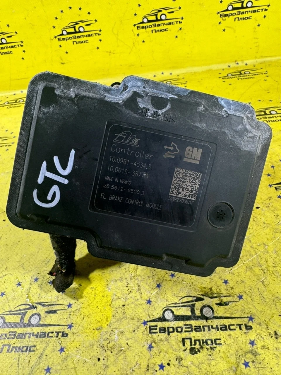 Блок ABS Opel Astra J GTC 13384101 3D