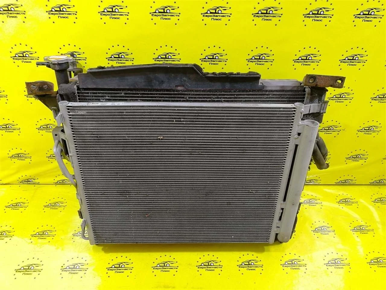 Кассета радиаторов Hyundai Santa Fe 2 253102B850 CM