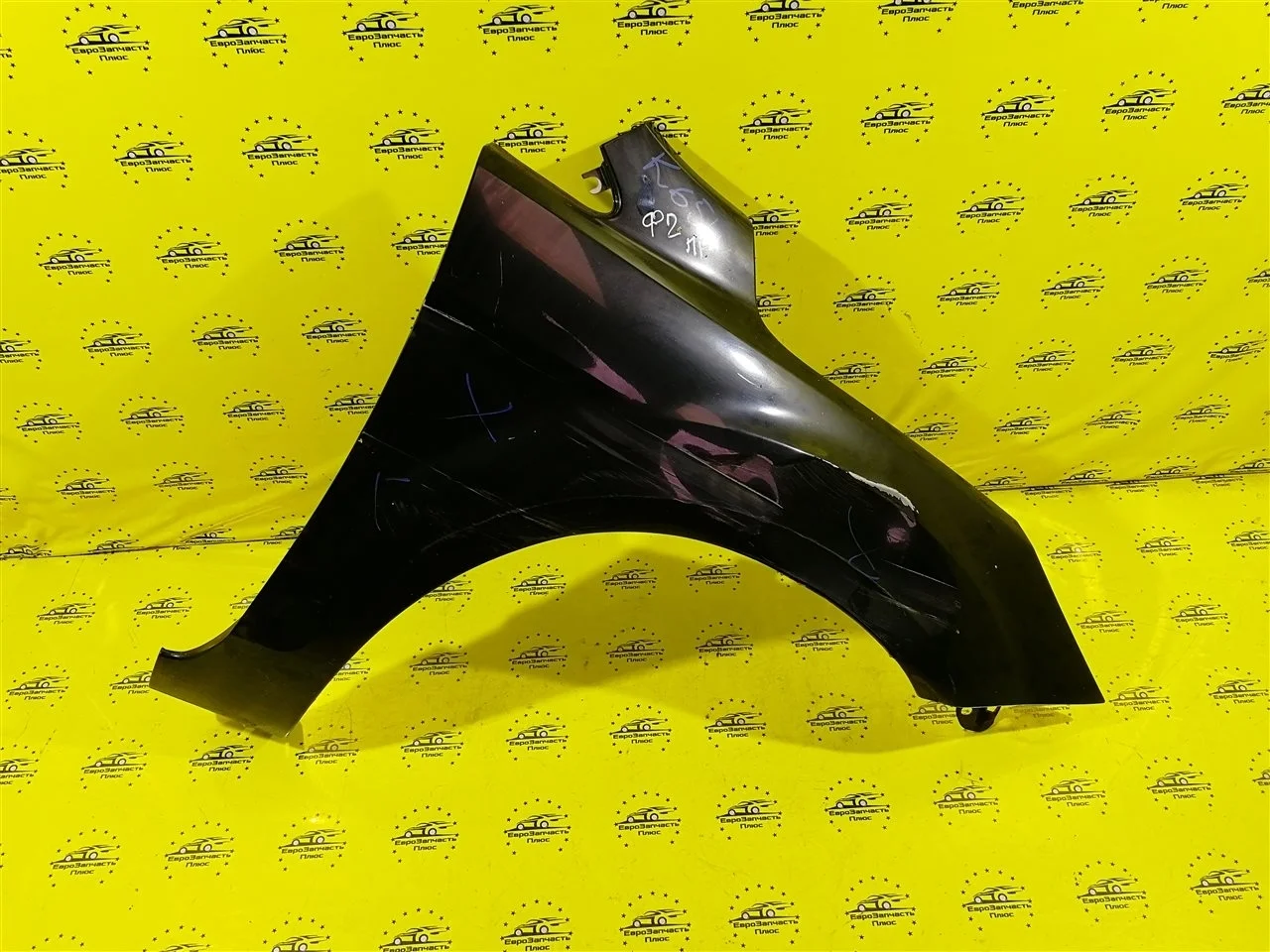 Крыло дефект Ford Focus 2 1521597, переднее правое