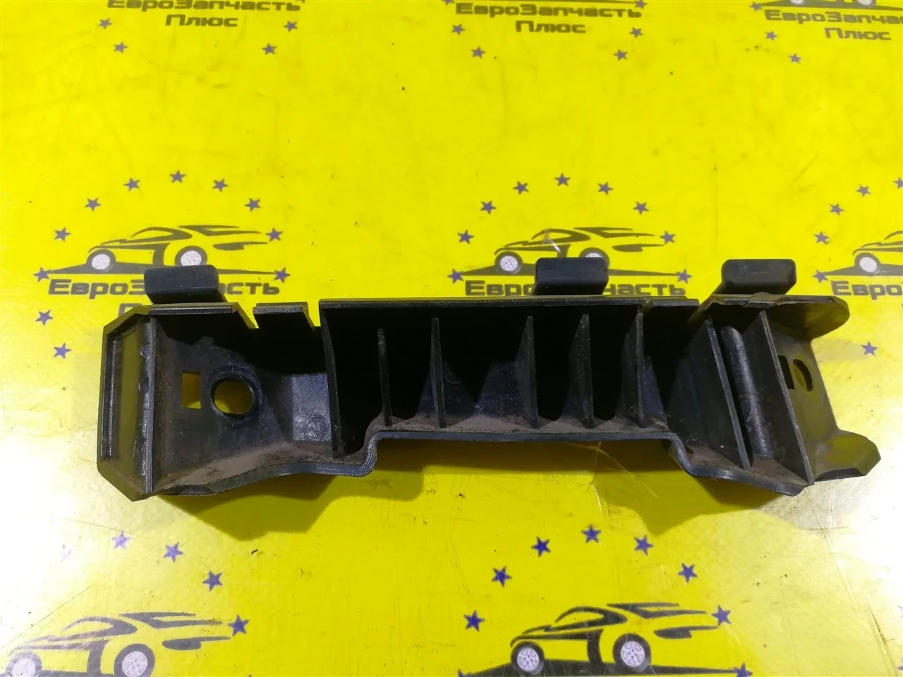 Кронштейн бампера Kia Ceed 1 865171H000 ED, передний левый