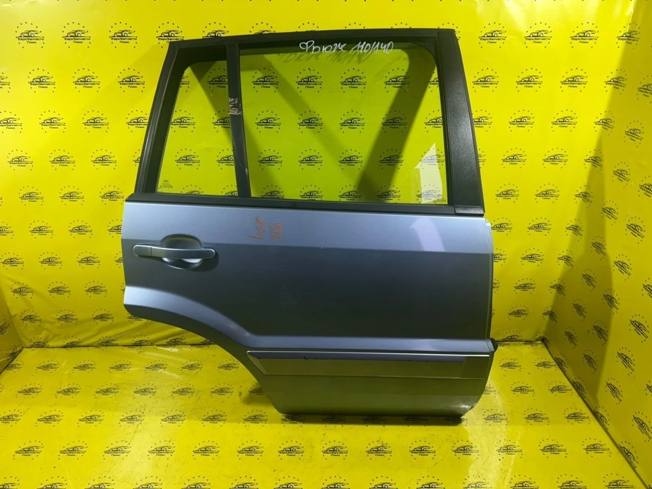 Дверь Ford Fusion 1692558 B226, задняя правая