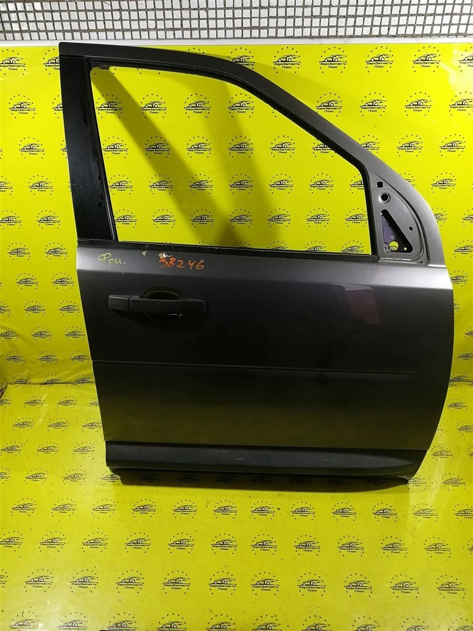 Дверь Land Rover Freelander LR003508 L359, передняя правая