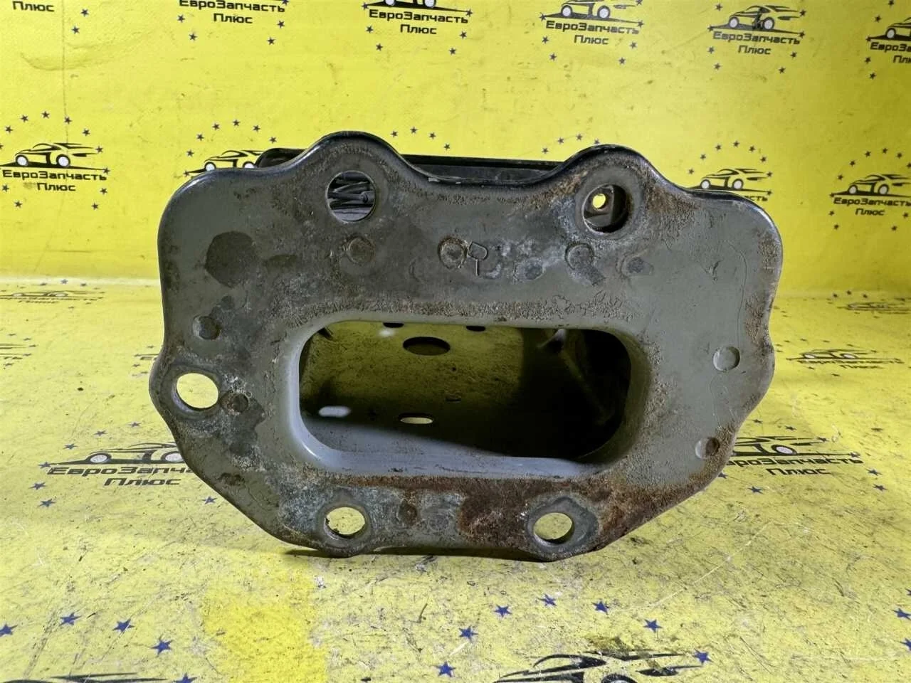 Удлинитель лонжерона бампера Kia Ceed 1 647101H010 ED, передний правый