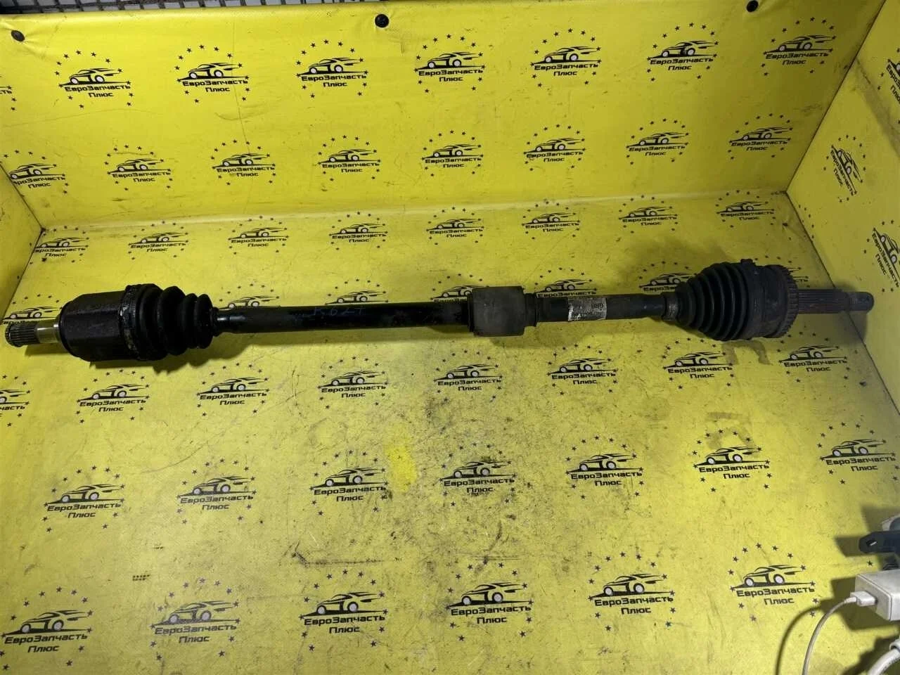 Привод Kia Ceed 1 495001H011 ED, передний правый