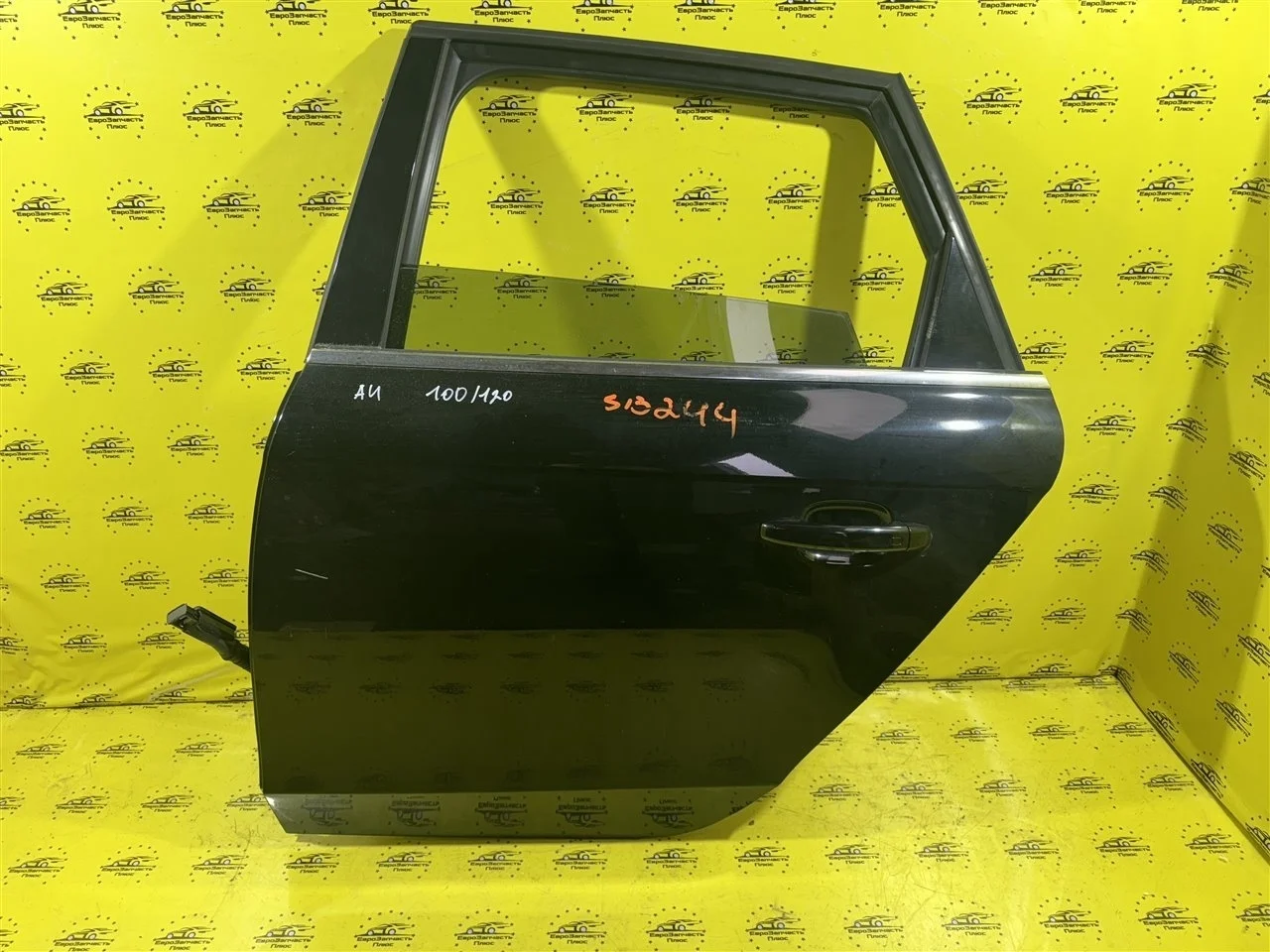 Дверь Audi A4 8K9833051D B8, задняя левая