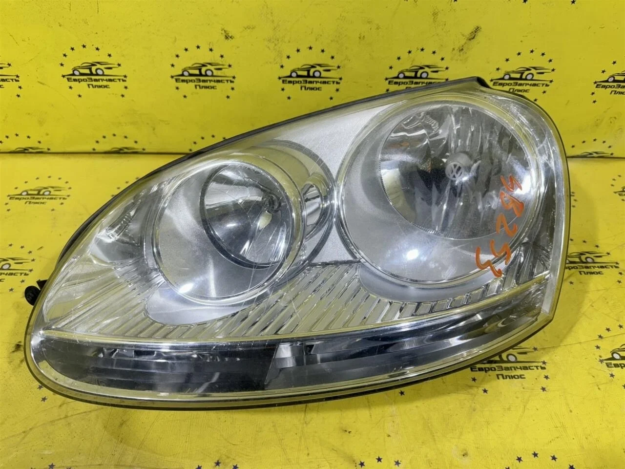 Фара Volkswagen Golf 5 1K6941005 MK5, передняя левая