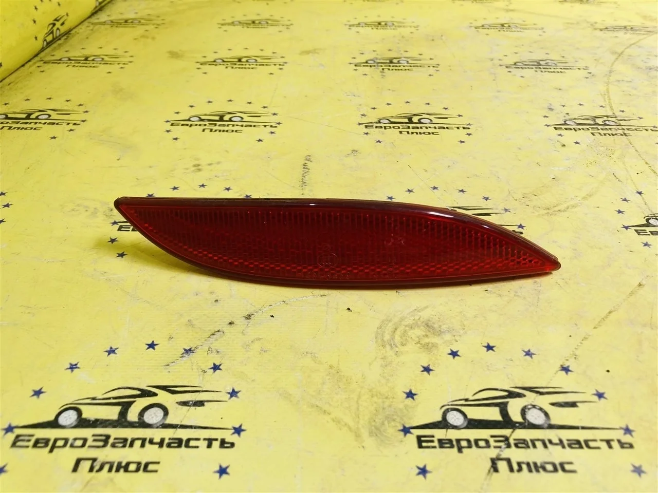 Катафот бампера Renault Megane 3 265600004R X95, задний правый