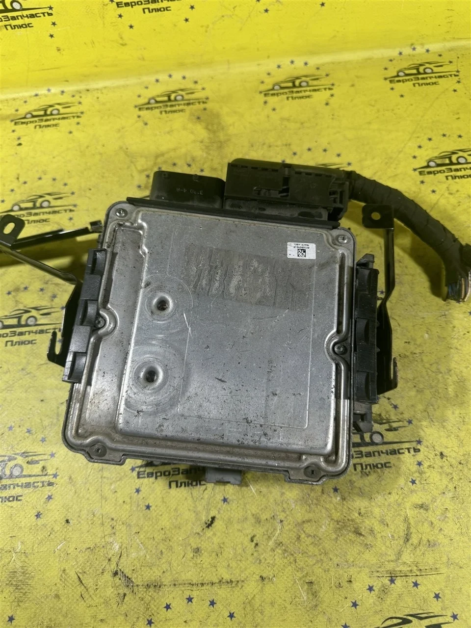 Блок управления двигателем Volkswagen Golf 6 03L907309 MK6