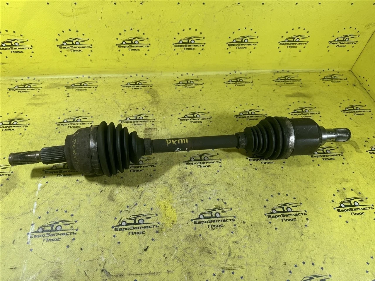 Привод Ford Focus 3 2066256, передний левый