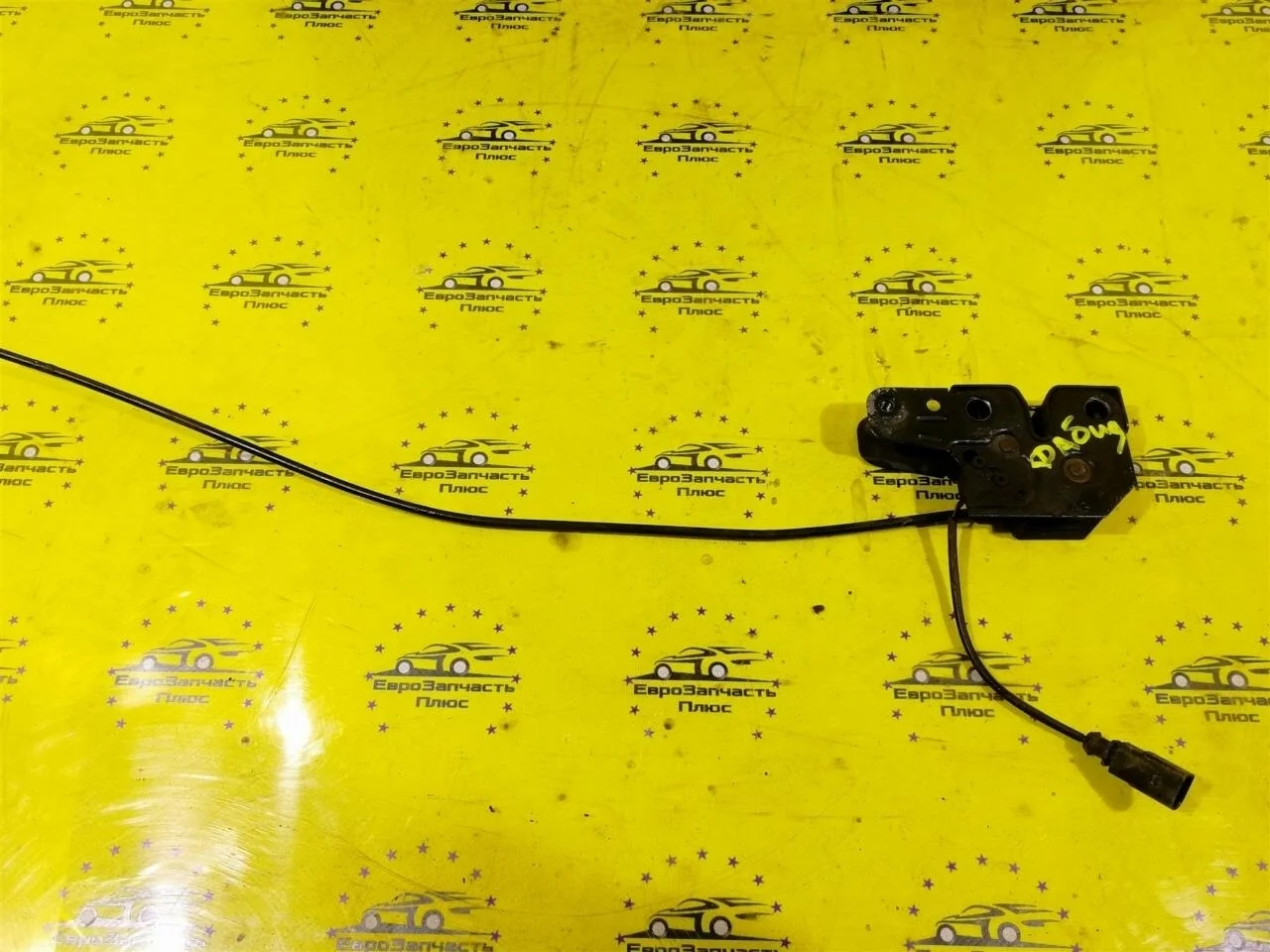 Замок капота Skoda Fabia 2 5J0823509 5J