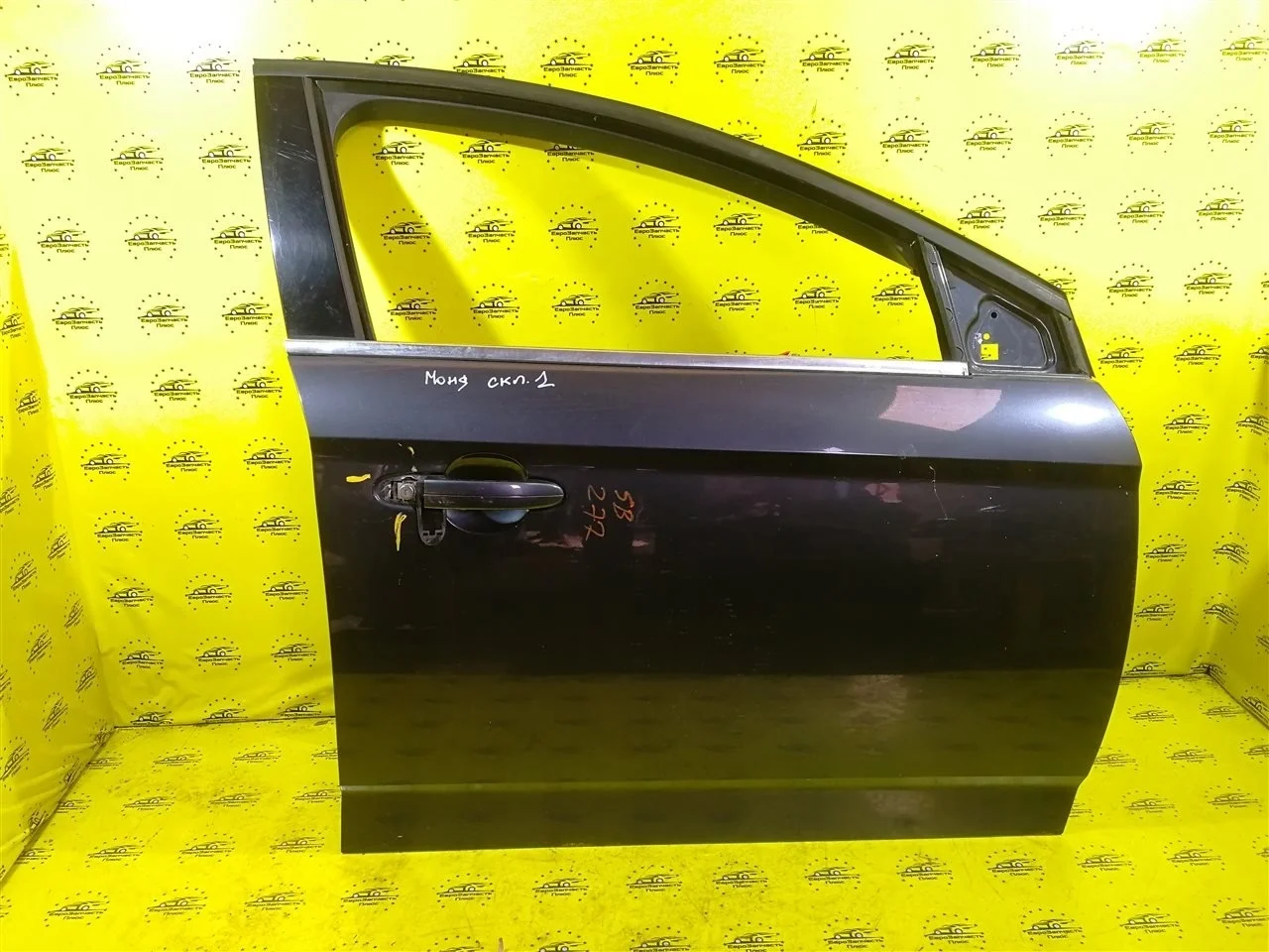 Дверь Ford Mondeo 4 1778161 CD345, передняя правая