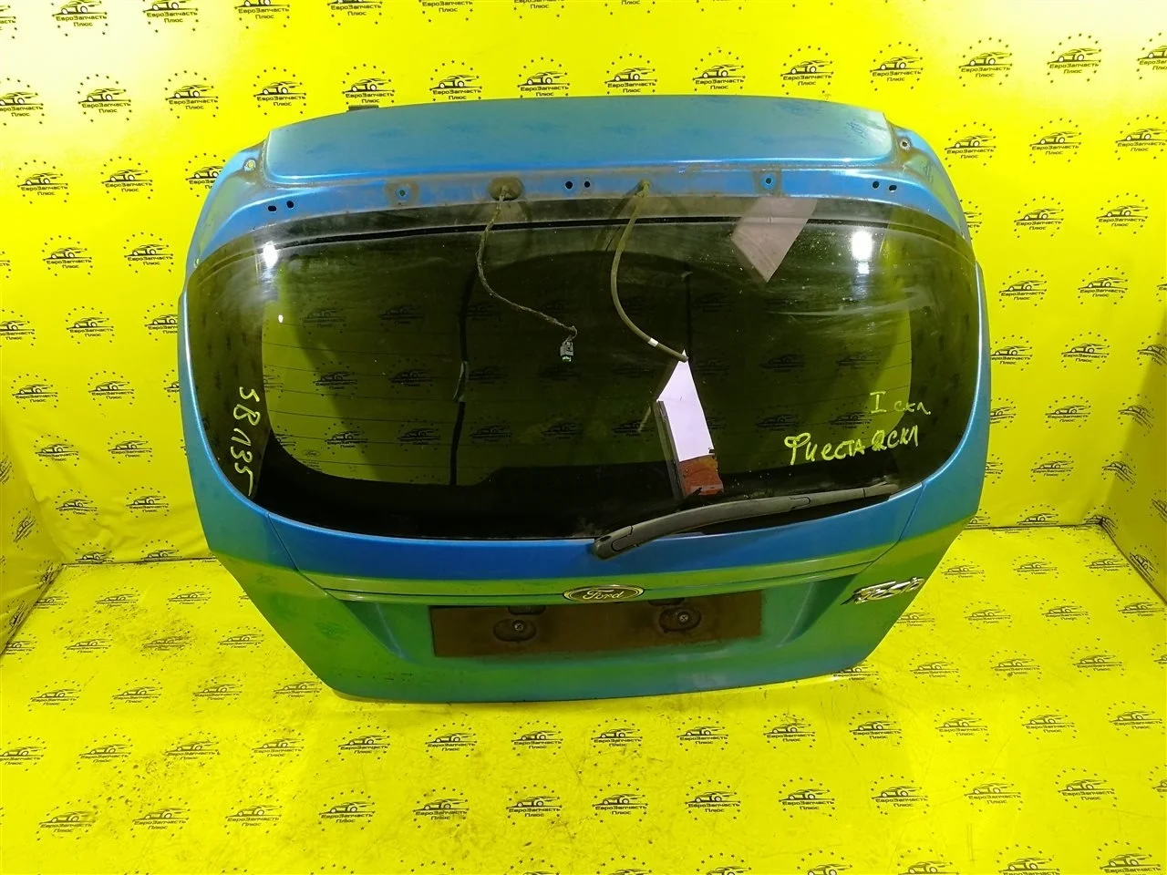 Крышка багажника Ford Fiesta 6 1763986 MK6