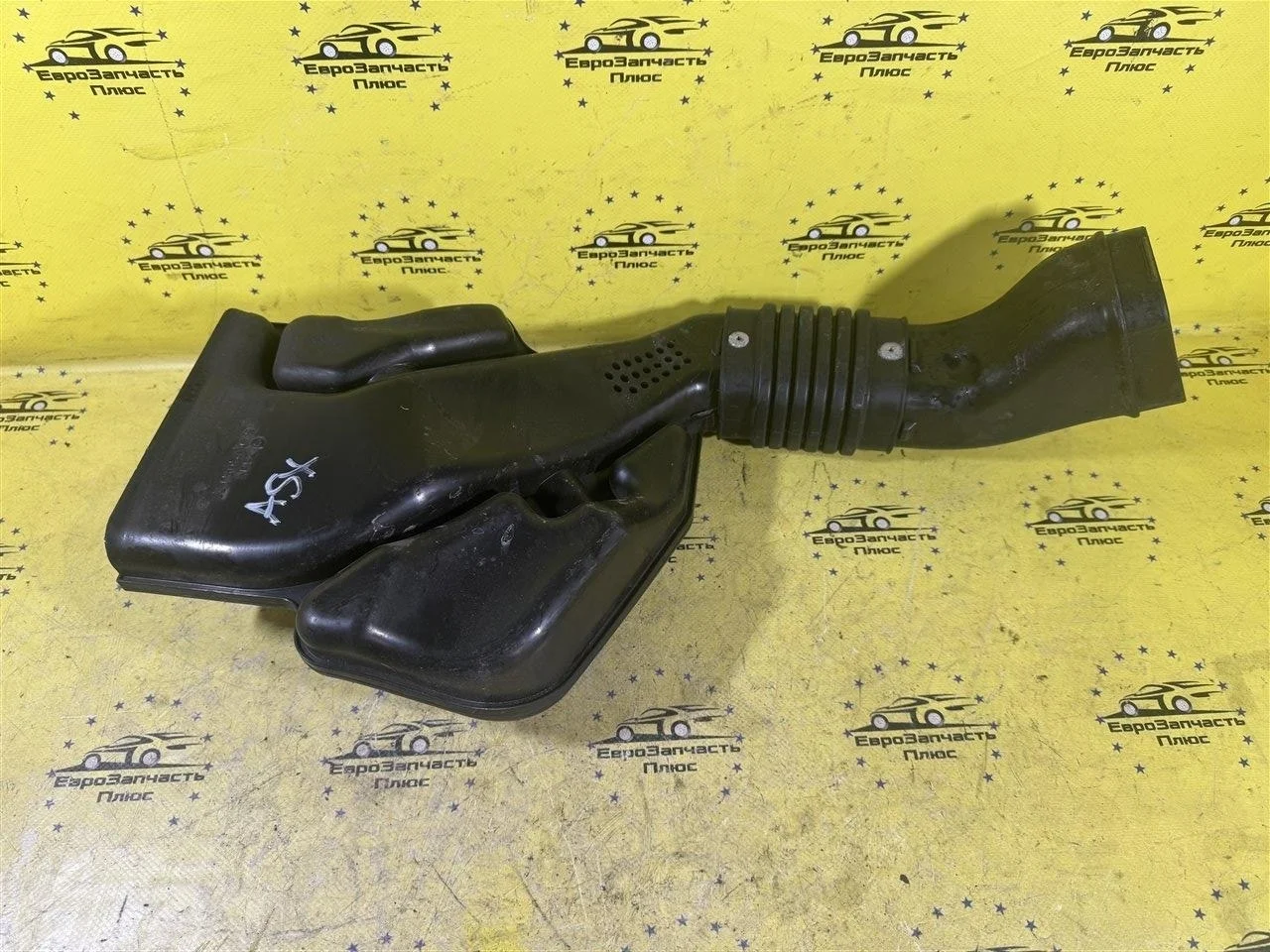 Воздухозаборник Mitsubishi ASX 1505A479 GA