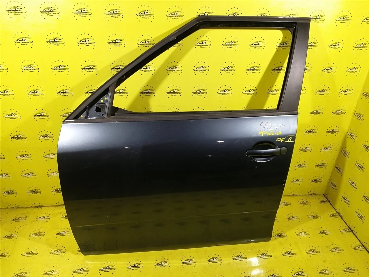 Дверь Skoda Fabia 2 5J6831055 5J, передняя левая