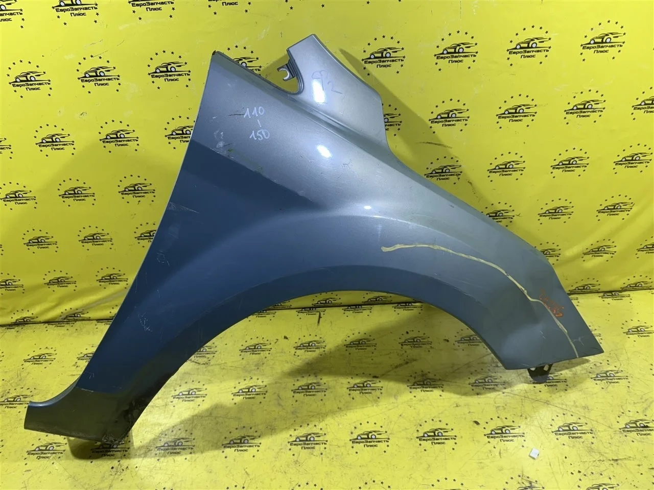 Крыло дефект Ford Focus 2 1521597, переднее правое