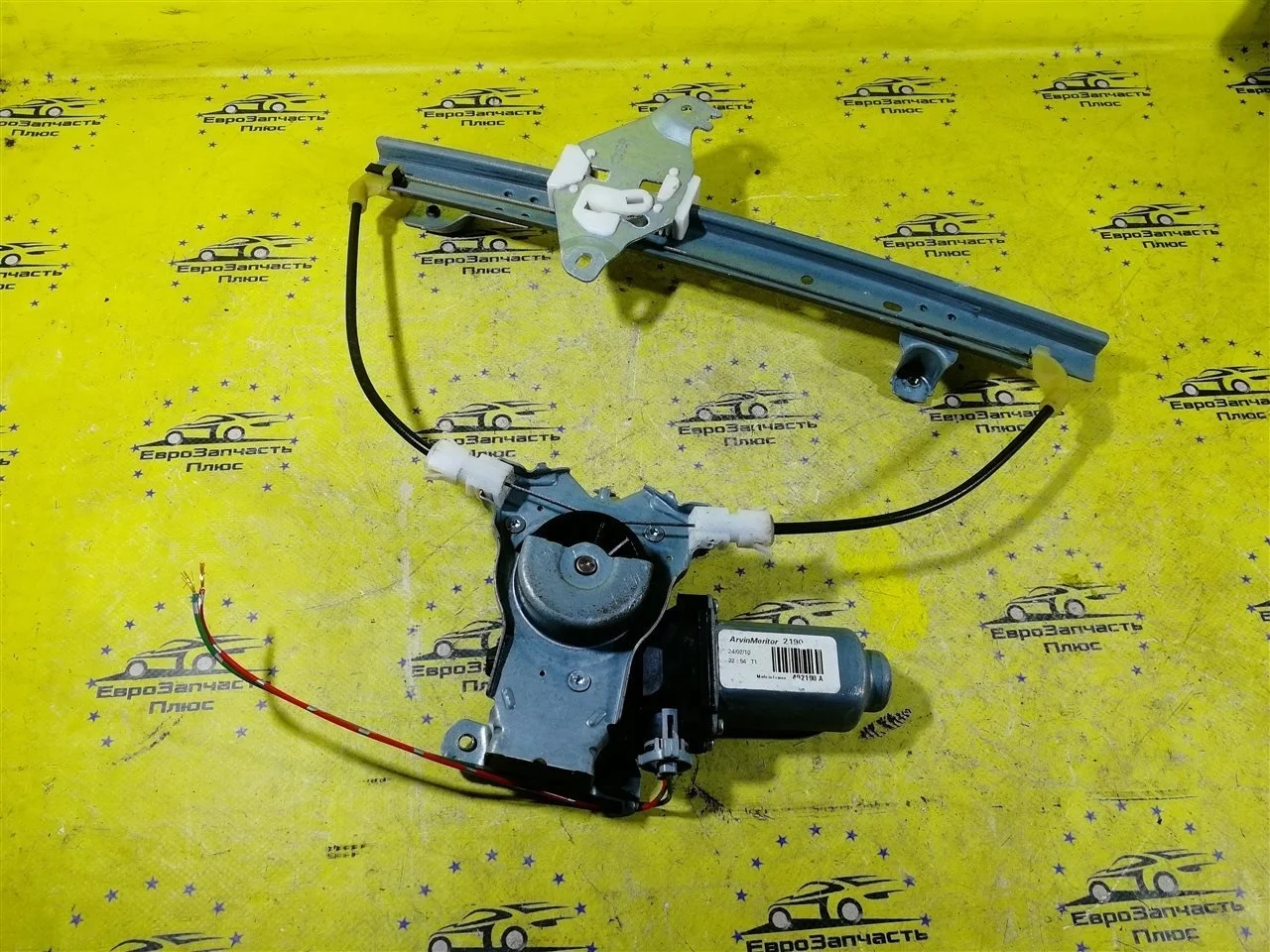 Стеклоподъемник Nissan Qashqai 82700JD400 J10 +2, задний правый