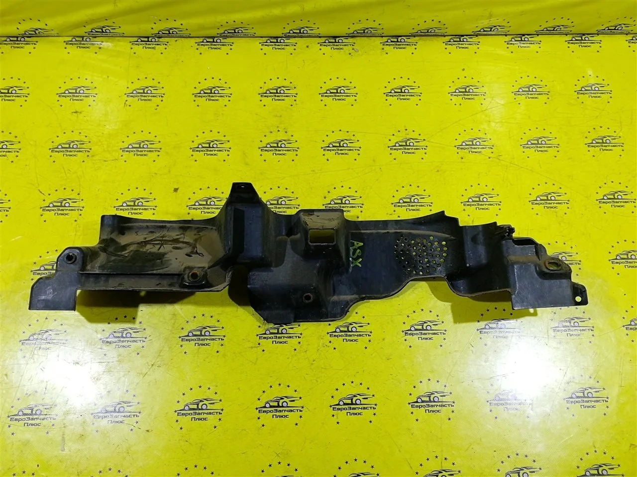 Дефлектор радиатора верхний Mitsubishi ASX 6400C949 GA