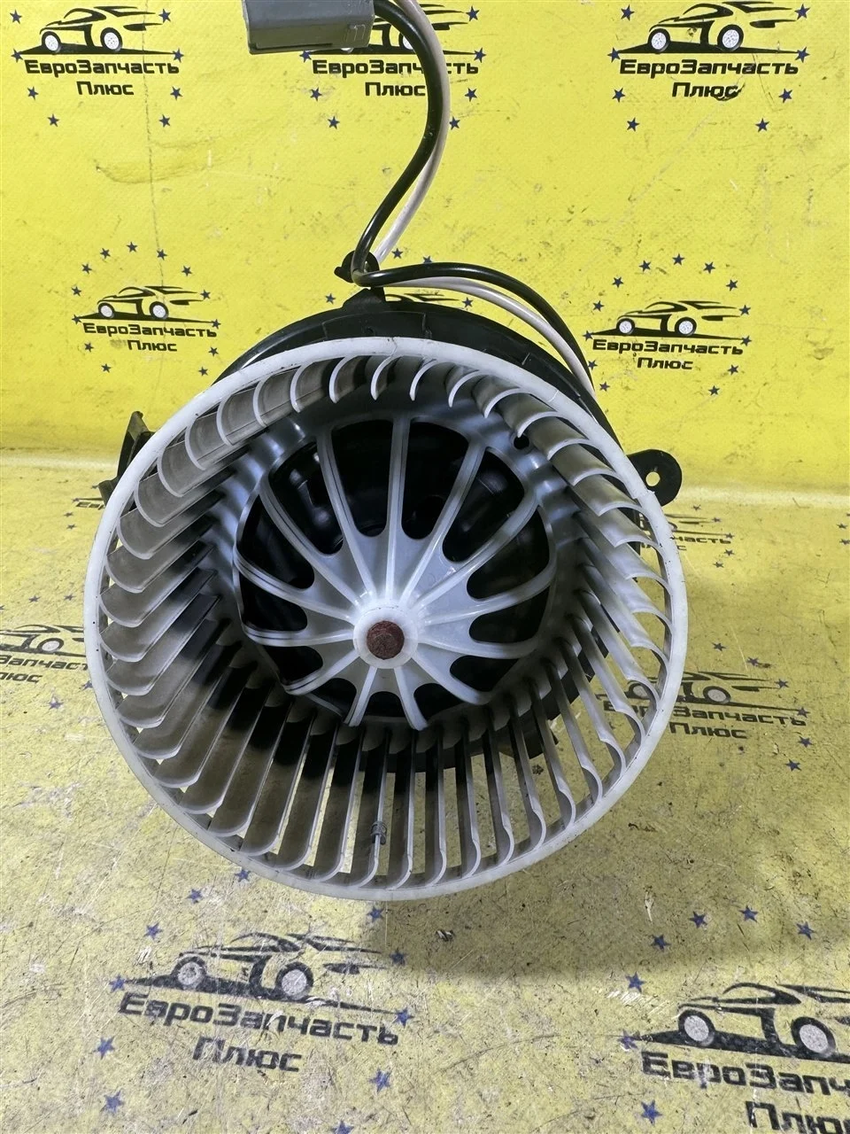 Моторчик печки Opel Astra 13276234 J