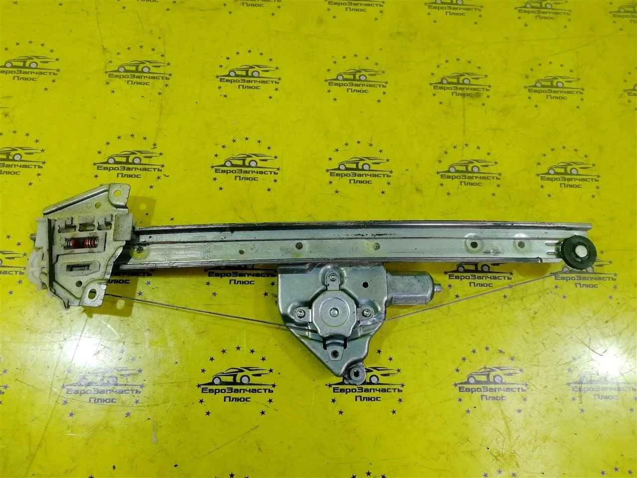 Стеклоподъемник Suzuki Grand Vitara 2 8340165J00 JT, передний правый