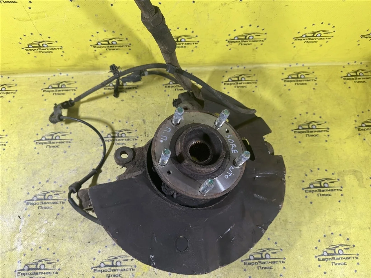 Кулак поворотный Kia Sorento 2 517152P000 XM, передний левый