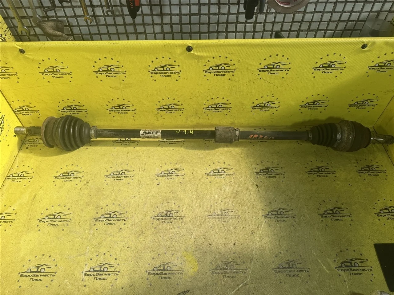 Привод Opel Astra 13335141 J, передний правый