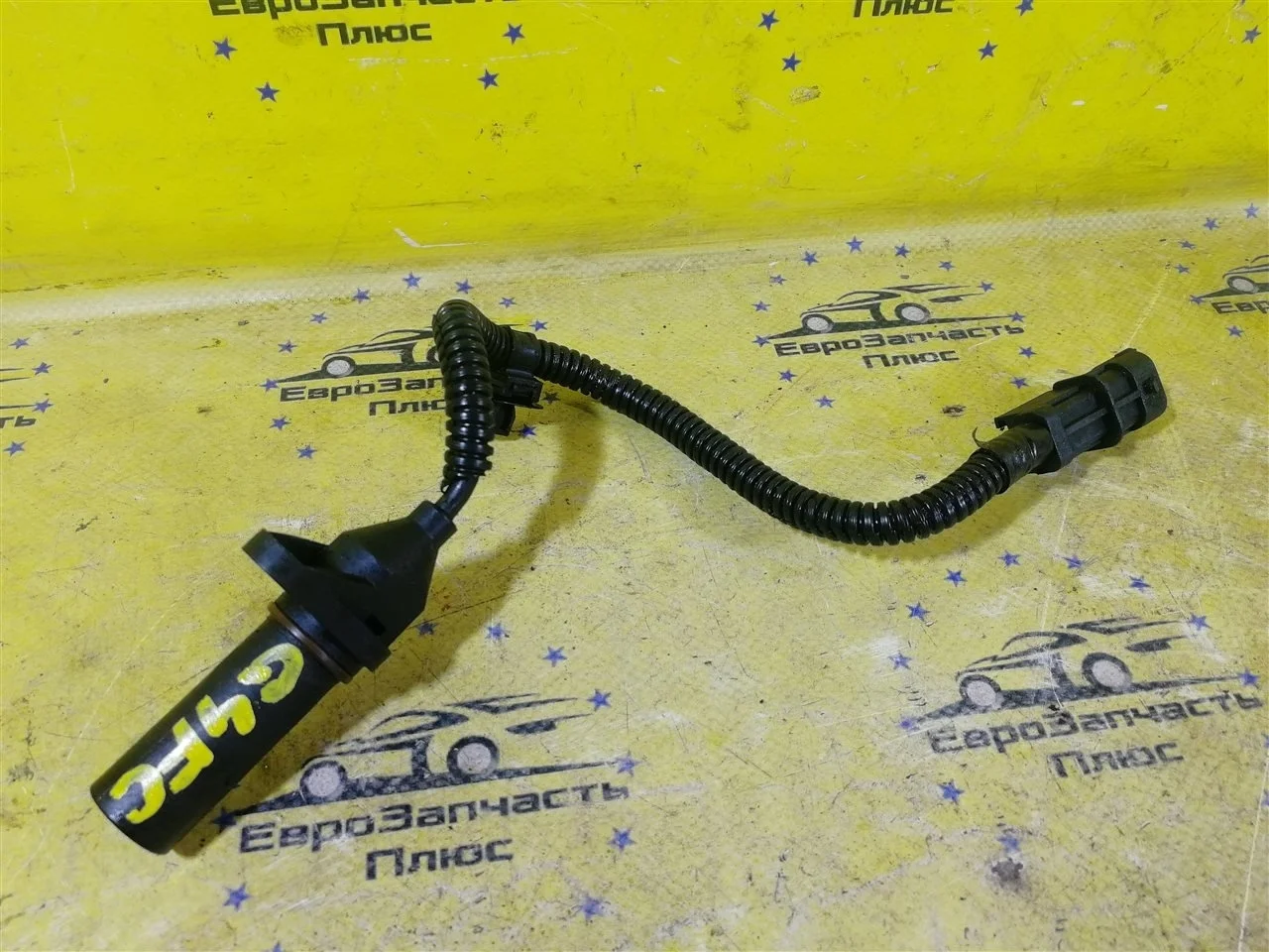 Датчик положения коленвала Kia Ceed 1 391802B100 ED