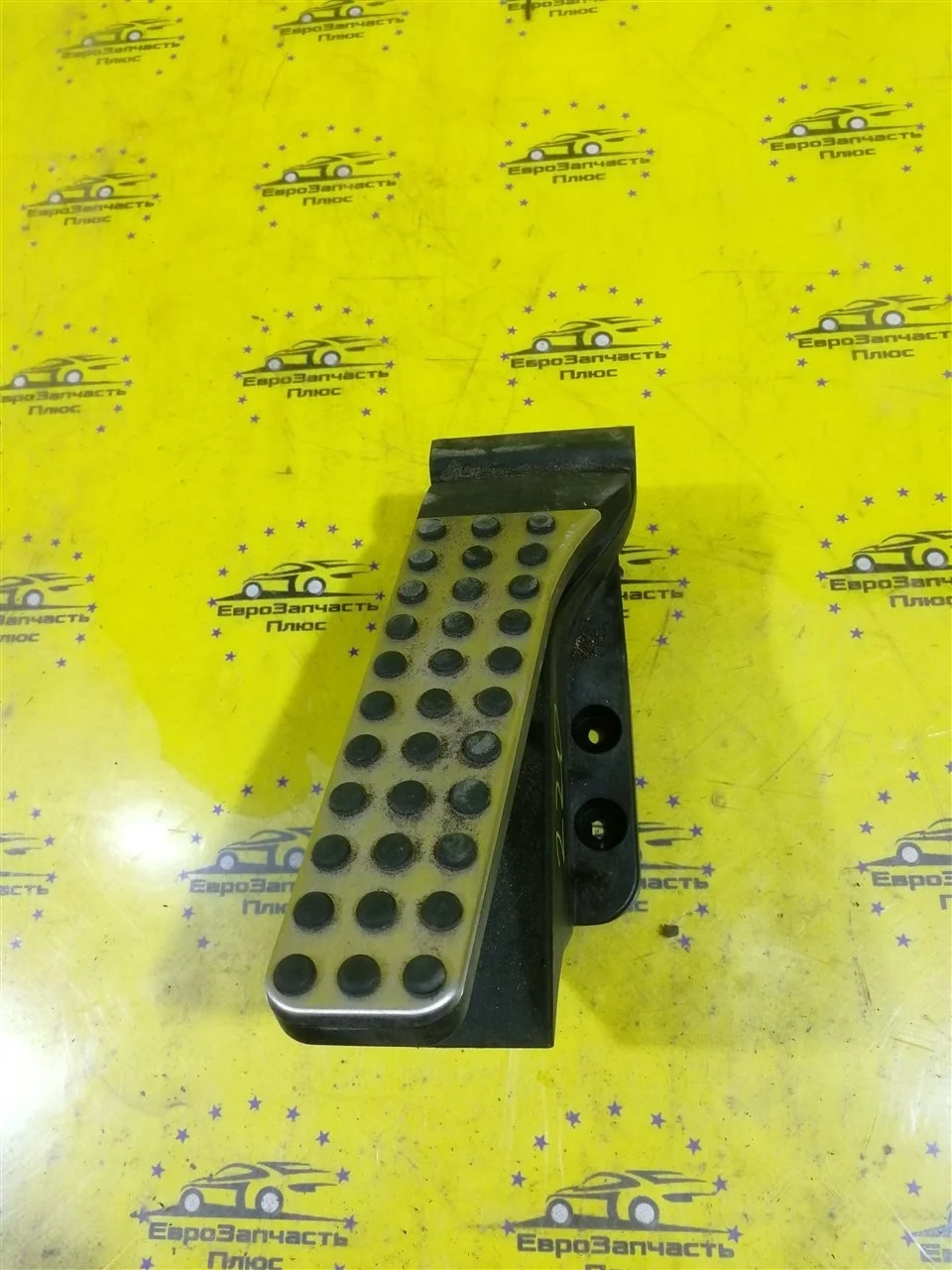 Педаль газа Mercedes-Benz C220 A2043000204 W204