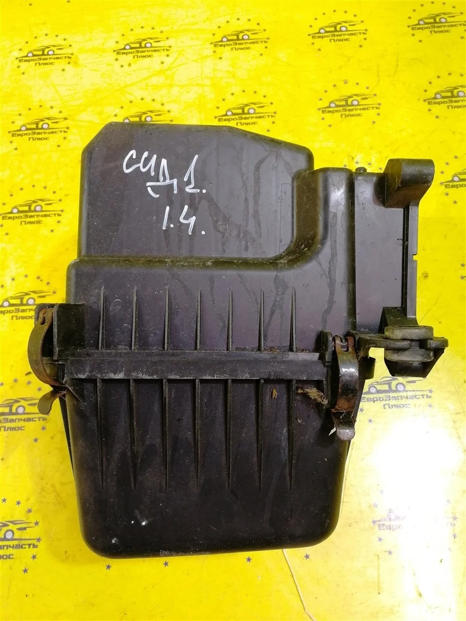 Корпус воздушного фильтра Kia Ceed 1 281102H000 ED