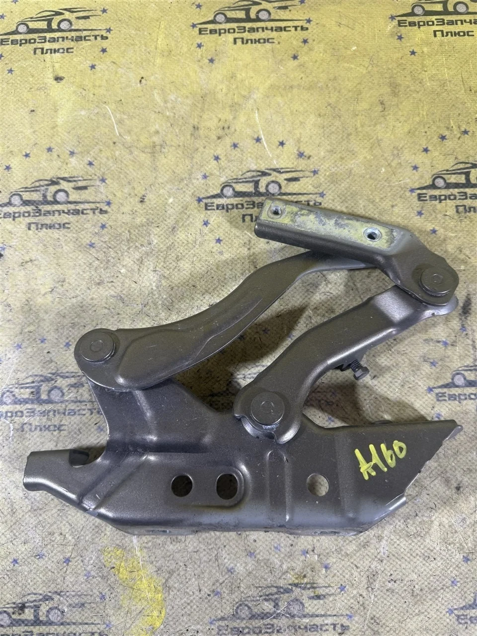 Петля капота Mercedes-Benz A160 A1698800228 W169, правая