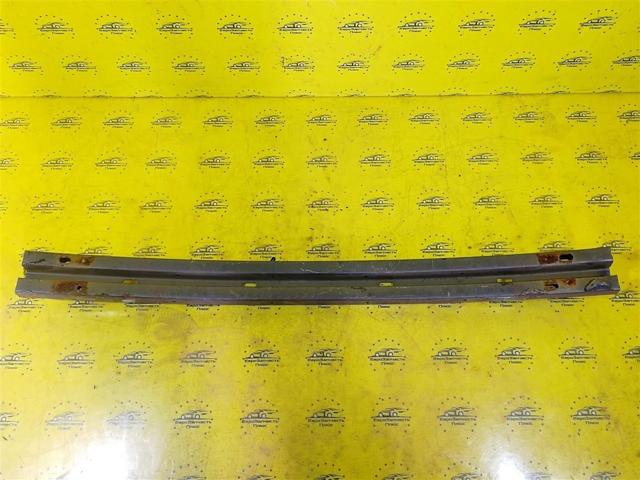 Усилитель бампера Nissan Juke 850321K11B F15, задний