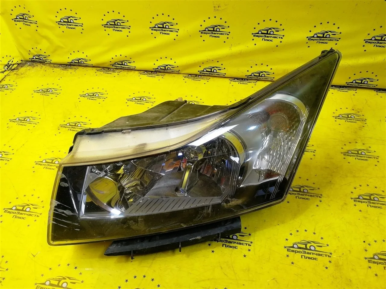 Фара Chevrolet Cruze 95479489 J300, передняя левая