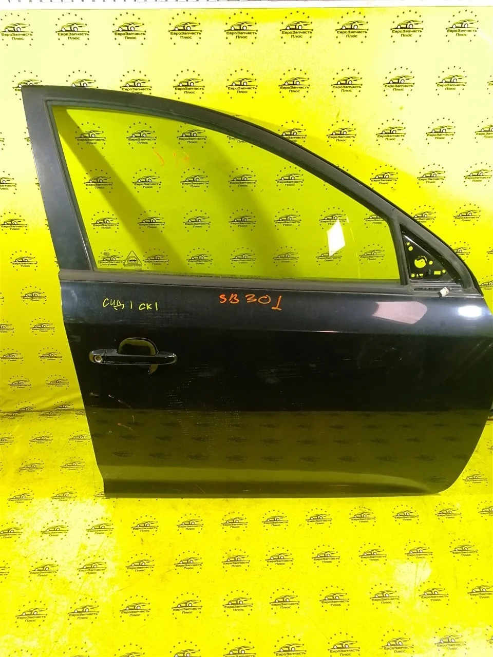 Дверь Kia Ceed 1 760041H000 ED, передняя правая